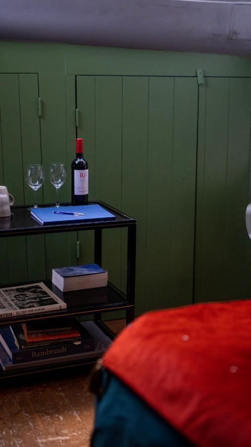 Amsterdam Center - Houseboat B&B By Captain Ricard 외부 사진
